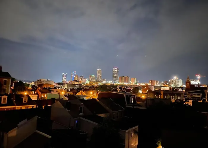 Stunning Views Roof Deck Free Parking Apartment Pittsburgh