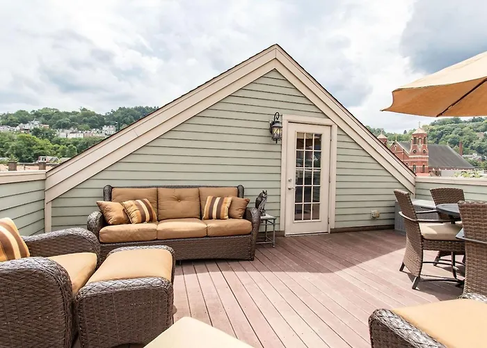 Stunning Views Roof Deck Free Parking *